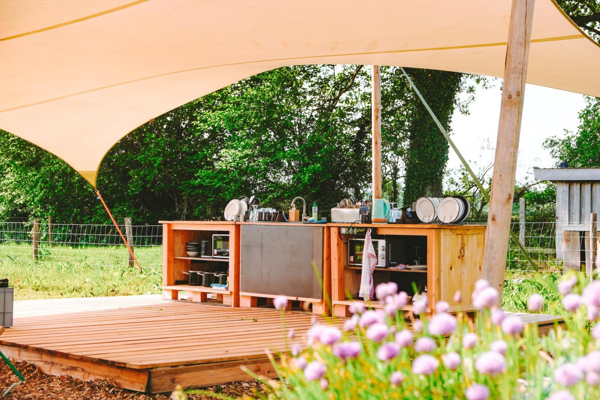 فندق Domo Camp - Nature Glamping Hof Viehbrook Rendswuhren المظهر الخارجي الصورة